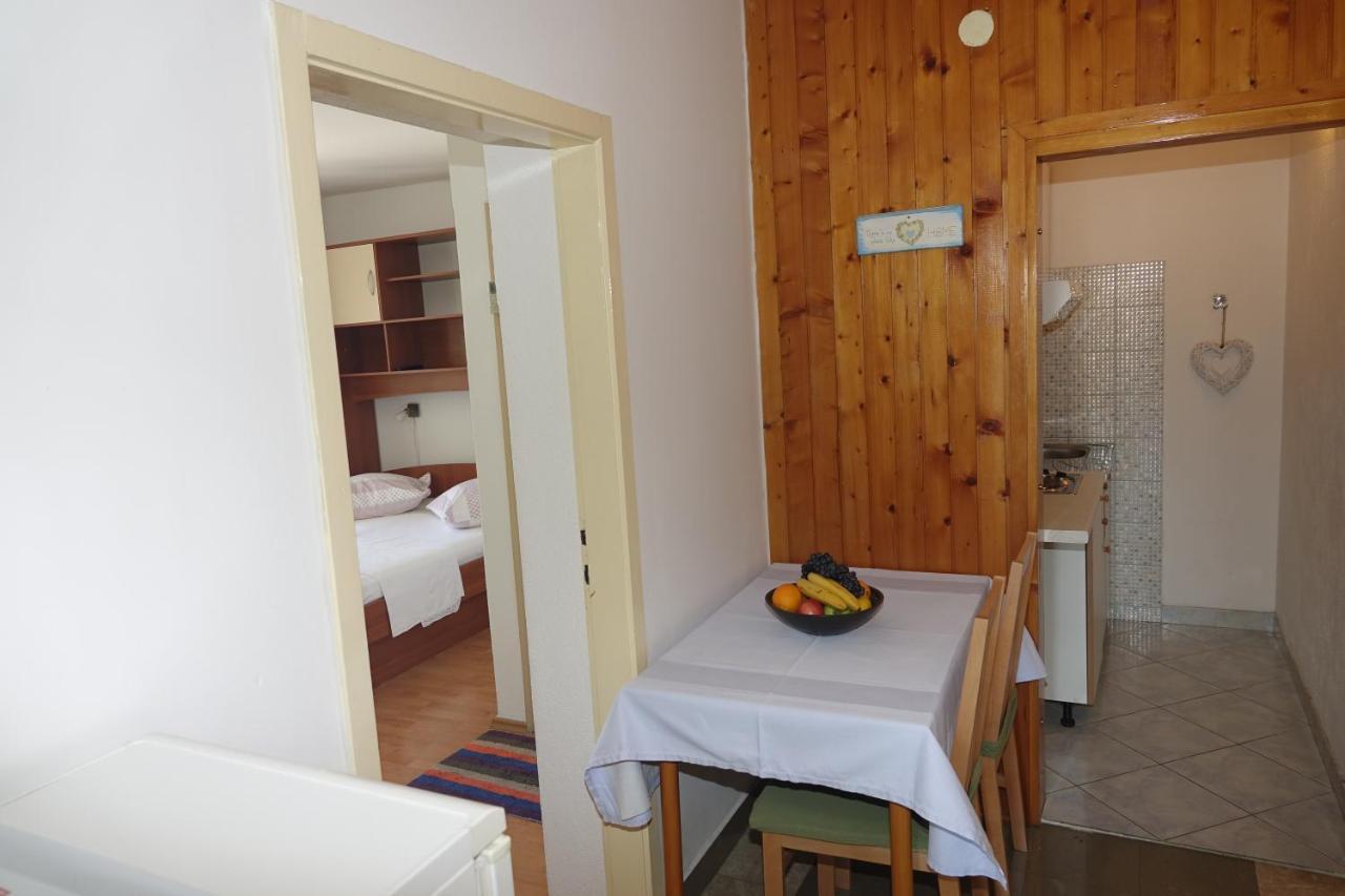 Roza Apartment Baska Voda Luaran gambar