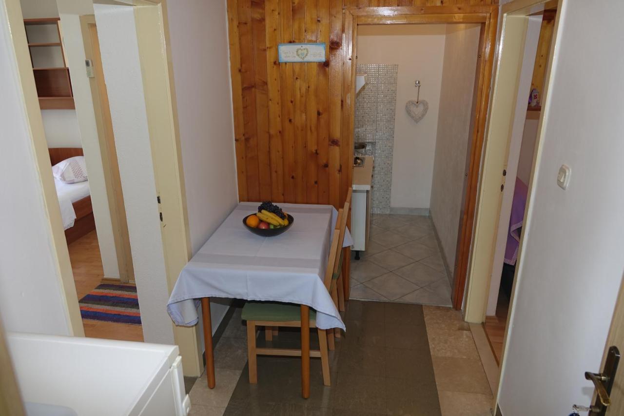 Roza Apartment Baska Voda Luaran gambar