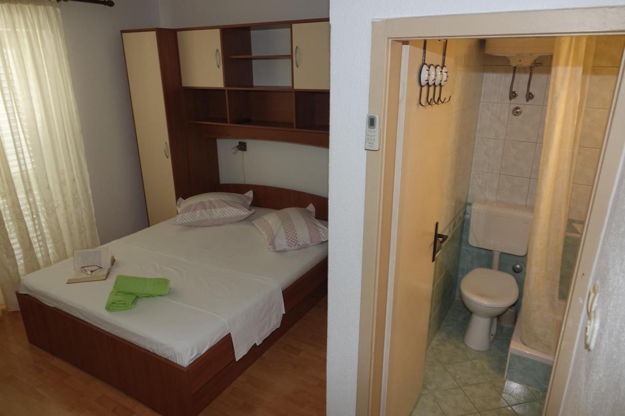 Roza Apartment Baska Voda Luaran gambar